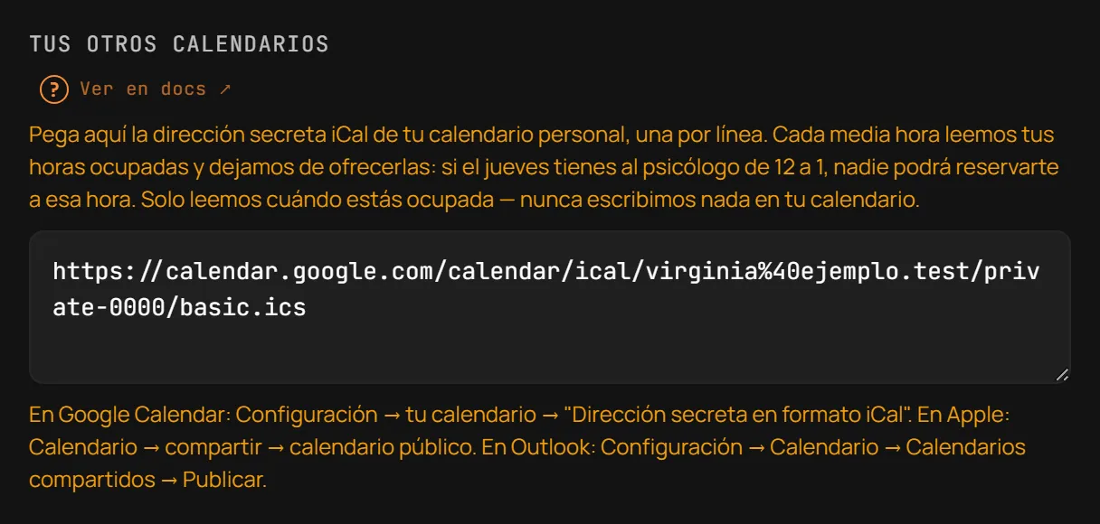 Campo «Tus otros calendarios» en Marca, con una dirección iCal de Google Calendar pegada y las instrucciones para obtenerla.